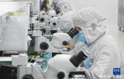 強(qiáng)信心·開新局 靠譜服務(wù)、技術(shù)推銷、標(biāo)準(zhǔn)開路——一家光通信企業(yè)的